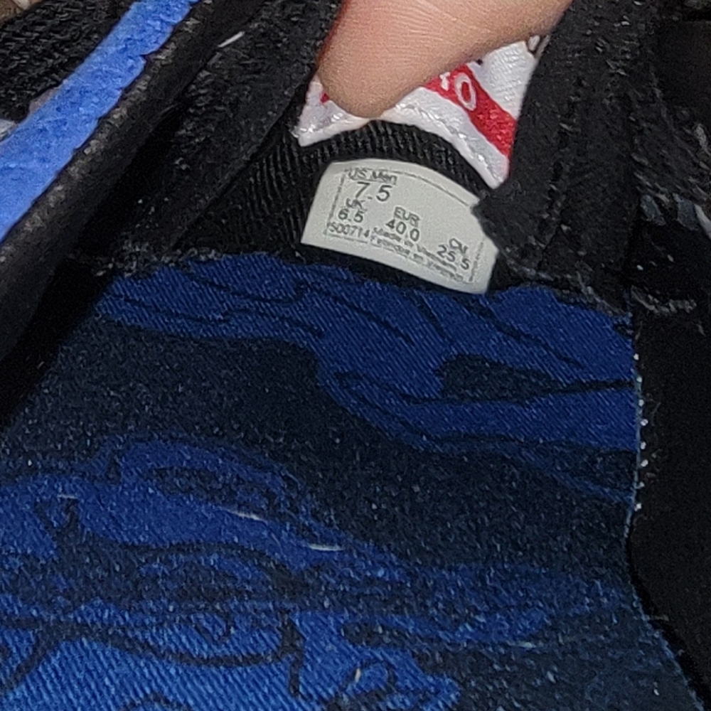 VANS - Picture 5 of 5